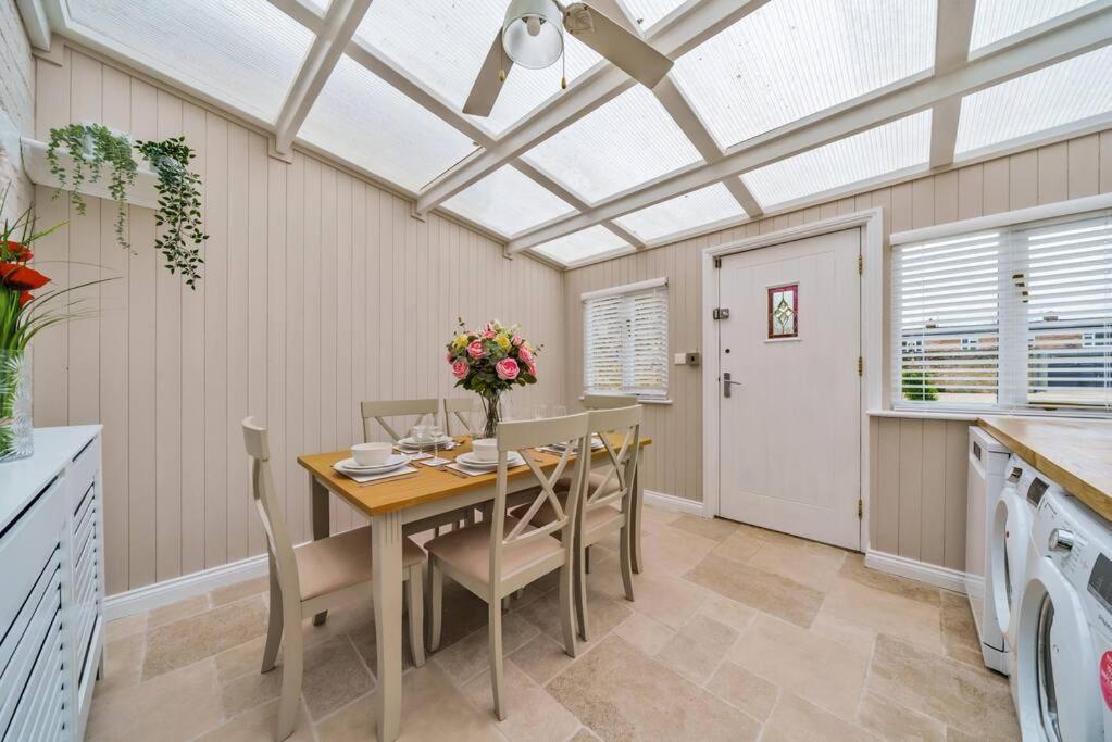 Fox Cottage, Within 5 Min Walk Of Bicester Village Zewnętrze zdjęcie